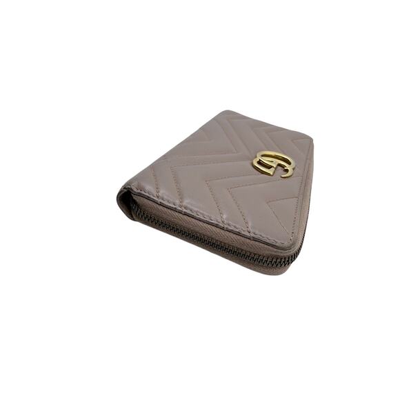 Gucci GG Marmont Zip Around Wallet – Taupe Matelassé Leather (Authentic) - Picture 5 of 6